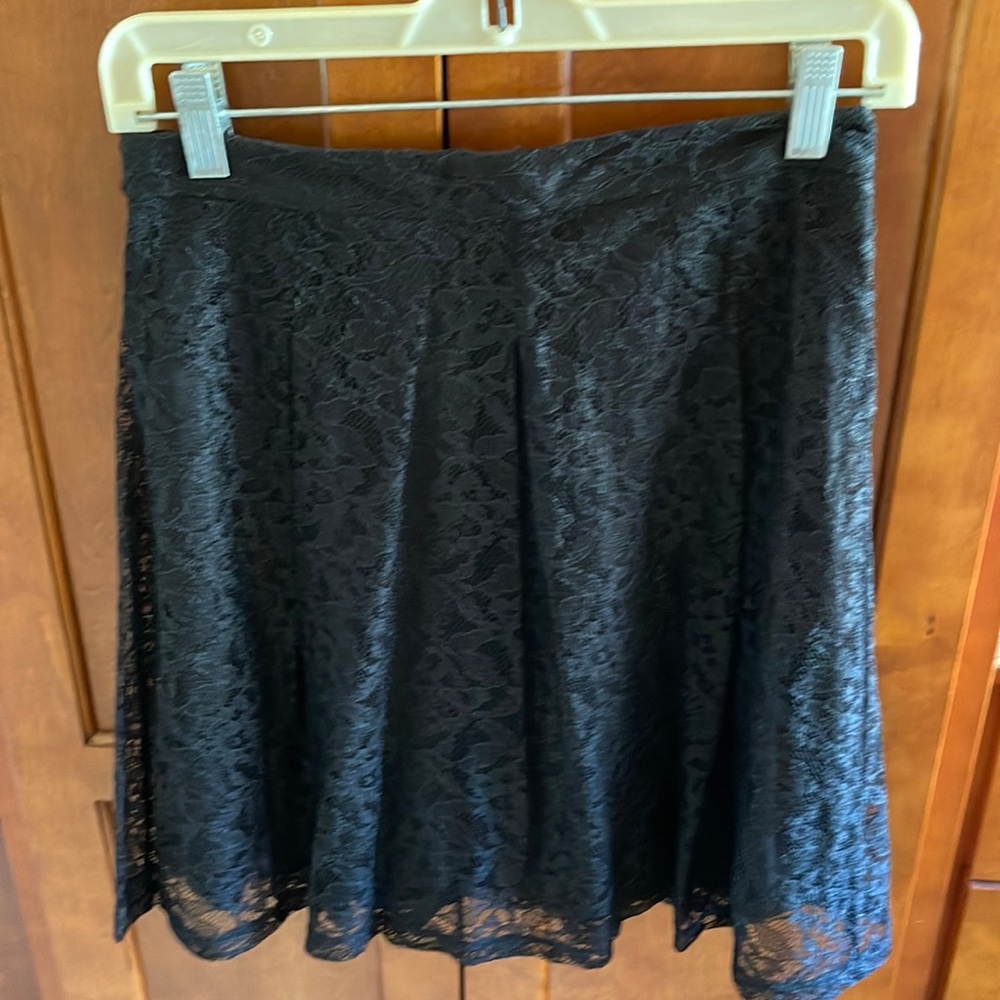 Express black lace skirt size 6